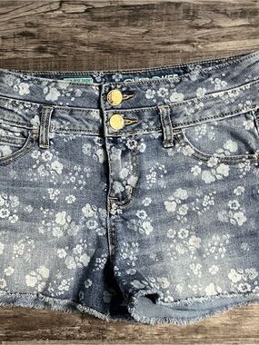 Floral Print Denim Short Shorts - Blue and White
